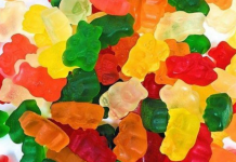 Site da Amazon recebe resenhas perturbadoras sobre o Haribo Gummy Bears sem açúcar