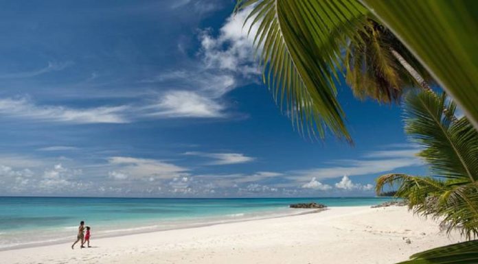 Esquema de Barbados convida as pessoas a trabalhar remotamente no país por um ano