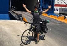 Para encontrar sua família, estudante pedala do norte da Escócia para a Grécia