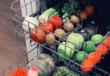 Mulher lava frutas e legumes na máquina de lavar louça com vinagre - Especialistas discordam