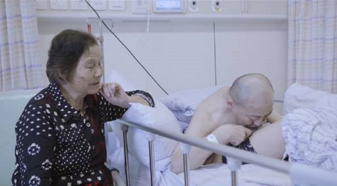 Homem dobrado ao meio deixa o Hospital em pé após 28 anos