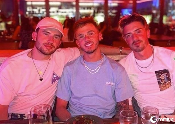 Ben Chilwell, James Maddison e Jack Grealish de férias em Ibiza