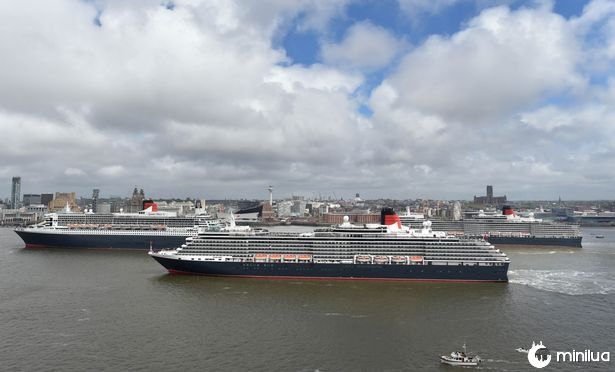 Rainha Elizabeth, Rainha Vitória e Rainha Maria no rio Mersey para comemorar o 175º aniversário de Cunard