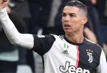 Cristiano Ronaldo aproveita o sol nas férias em meio à conexão de transferência de Barcelona