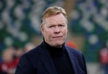 Ronald Koeman confirmado como novo técnico do Barcelona, substituindo Quique Setien, a ex-estrela do Nou Camp