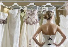 Mulher é ridicularizada por comprar um vestido de noiva antes de ficar noiva para "seguir em frente"