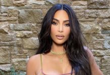 Kim Kardashian prova que não tem "seis dedos", mas mostra por que parece que ela tem