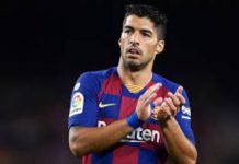 Luis Suarez em lágrimas na saída final do Barcelona