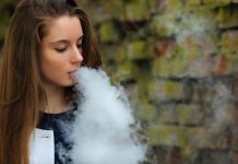 E-cigarros com elementos de aquecimento podem causar danos pulmonares "significativos", alerta o estudo