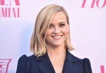 Reese Witherspoon diz que consideraria concorrer ao cargo enquanto derrotava o presidente Trump