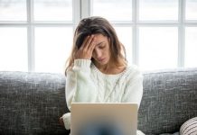 O discurso de mamãe sobre e-mail 'ridículo' da escola divide a opinião de outros pais