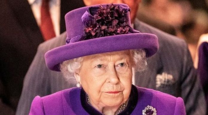 Queen quebrou a tradição com convite histórico para Kate Middleton - mas ela o rejeitou