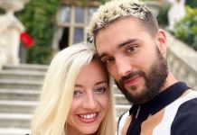 A esposa de Tom Parker compartilha um clipe tocante da filha embalsamar o bebê recém-nascido Bodhi
