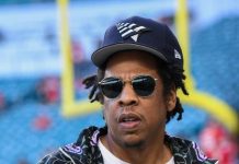 Jay Z vai produzir o filme de suspense da Netflix descrito como 'The Firm Meet Get Out'
