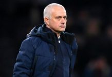 Joe Cole diz que Jose Mourinho está lidando com Harry Kane da mesma forma que fez com Frank Lampard