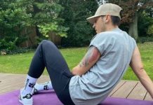 Mesut Ozil compartilha um vídeo dele treinando sozinho em meio ao exílio do Arsenal