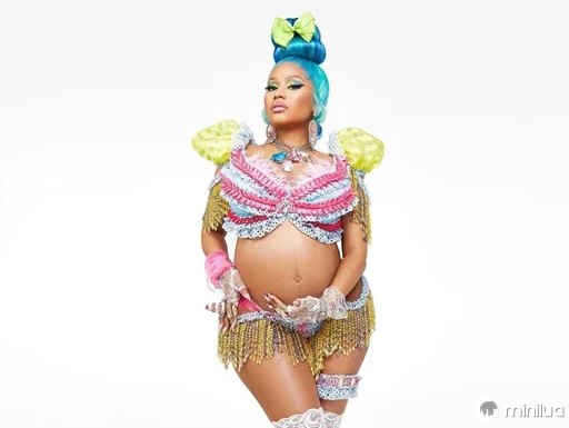 Nicki Minaj revelação escolha de criar filho sem babá