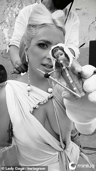 Simbolismo: a certa altura, Gaga ergueu uma pequena boneca para a câmera e explicou como ela foi feita para representá-la e que ela a 'engole' no videoclipe