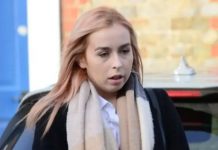 Mulher é proibida de dirigir depois de ser encontrada bêbada baseada em uma E-Scooter