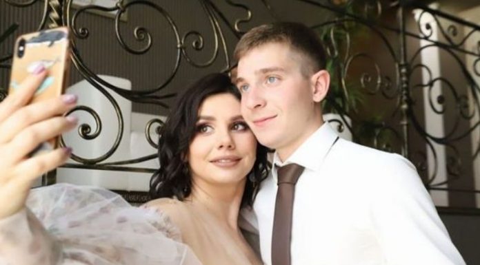 Mulher trocou o marido por seu enteado de 21 anos e espera um bebê dele