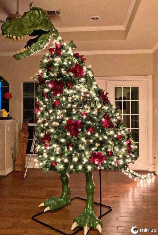 Hora de rir: 13 árvores de Natal muito engraçadas